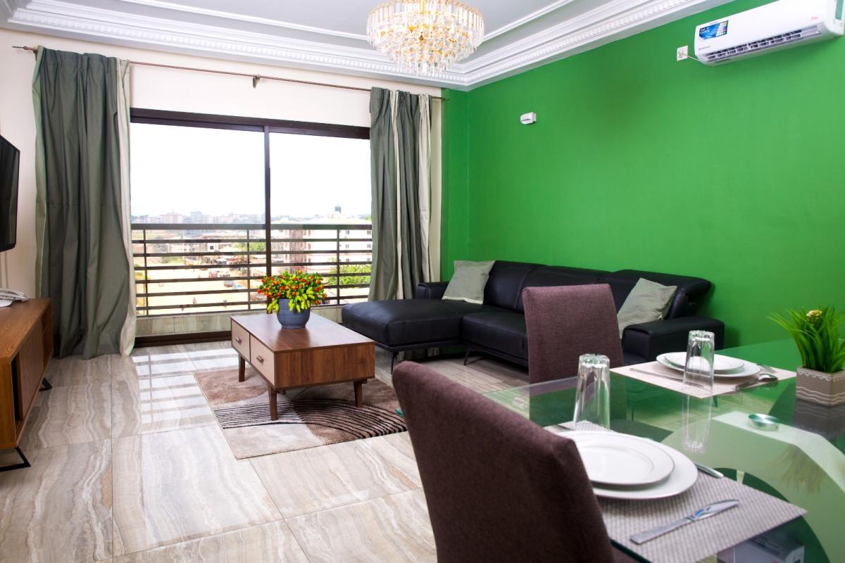 SUITE ROYALE - Appartement à Douala (Photo 1)
